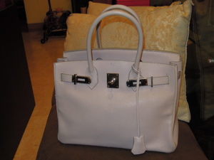 愛(ài)馬仕Hermes Herbag 39 新款價(jià)格、銷(xiāo)售排名與二手市場(chǎng)解析